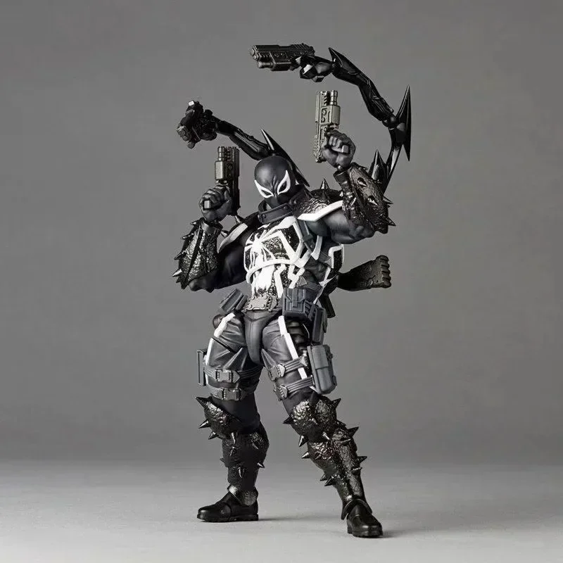Figurine PVC Kaiyodo Revoltech - Model Kit Venom ulasan dan harga