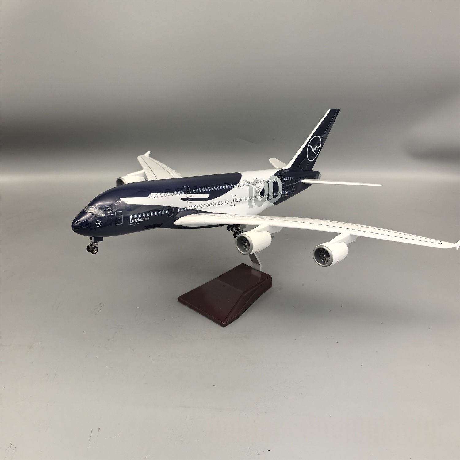 Model Pesawat Resin Skala Besa - Model Kit Store ulasan dan harga